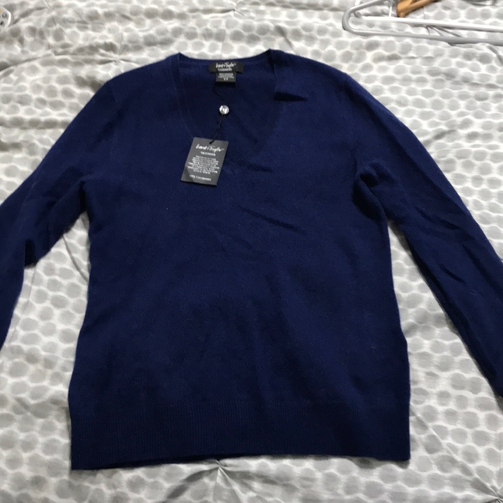 Cashmere V Neck sweater